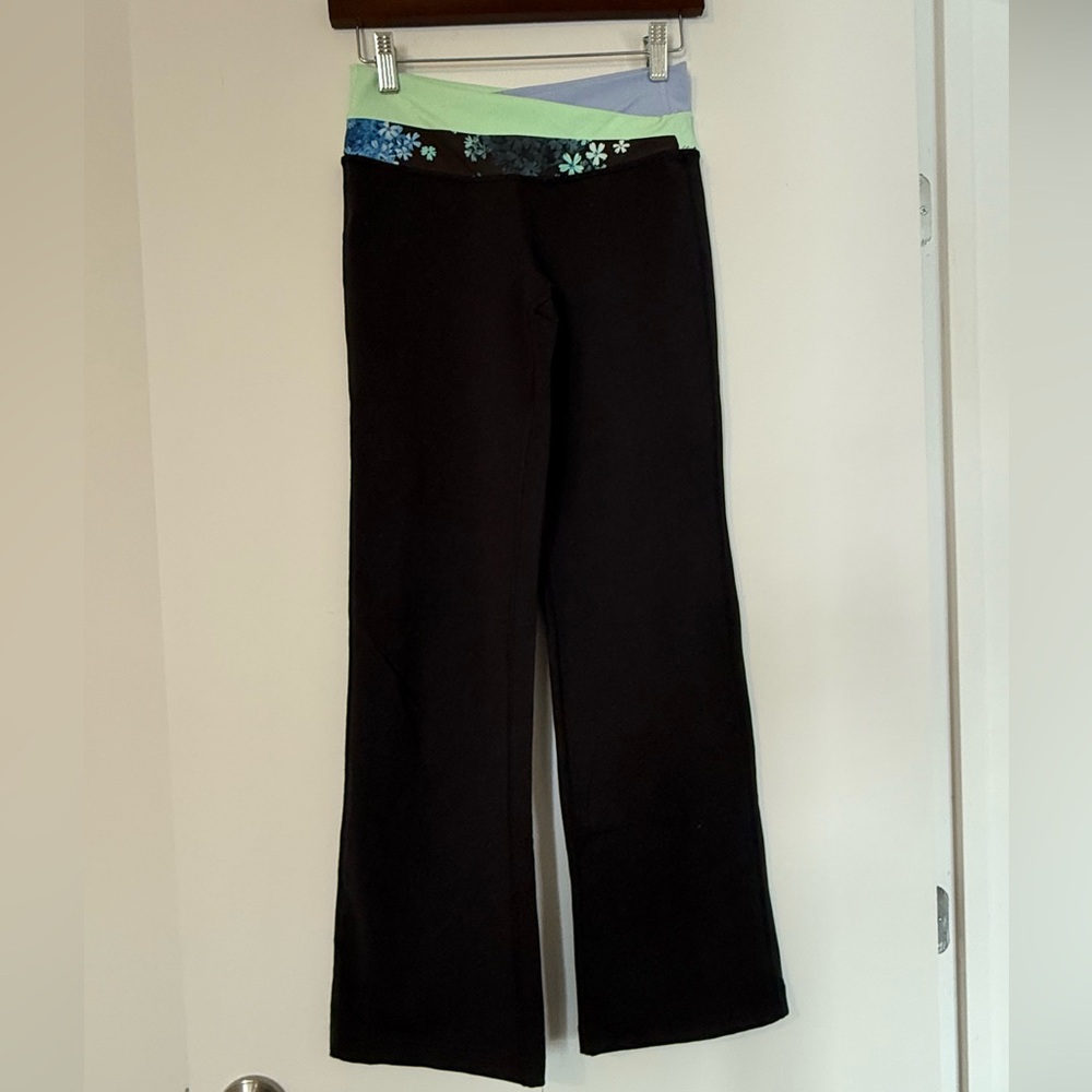Lululemon Athletica Black Leggings with Colorful Waistband